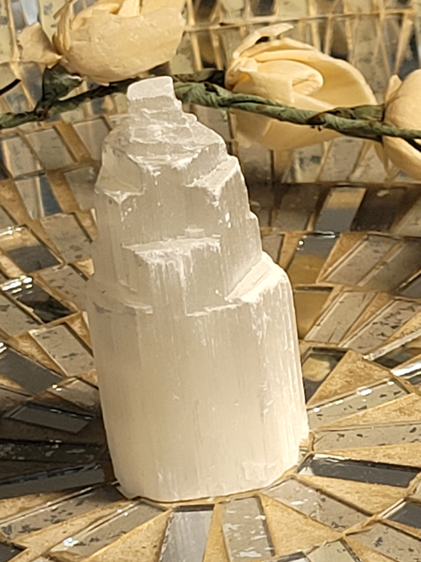 Selenite Tower 2.5